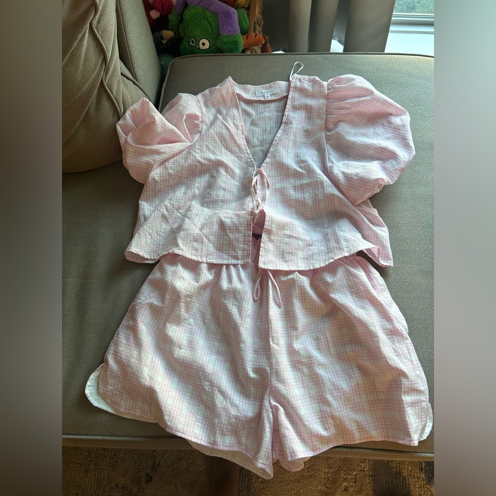 Two piece set
